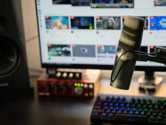 twitch streaming setup with microphone